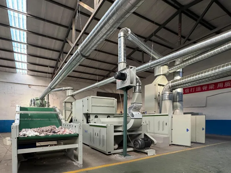 Línea de reciclaje de residuos textiles para una empresa de fieltros aislantes en Chile 